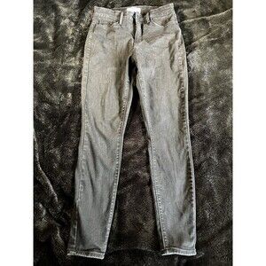 Ultra High Rise Super Skinny. Denizens By Levi's Size 6 W28